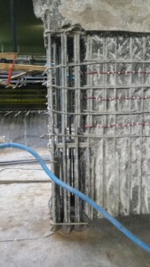 Zdjęcie pali wraz z betonowym wypełnieniem