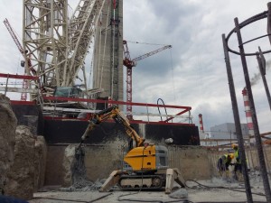 Samobieżny robot Brokk to doskonałe narzędzie do precyzyjnych wyburzeń