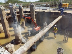 W zakres prac wchodziło skuwanie pali